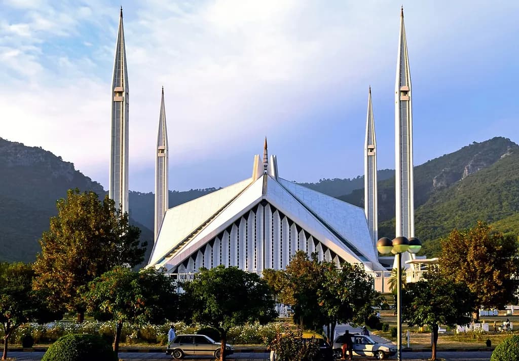Faisal Mosque — 1/1