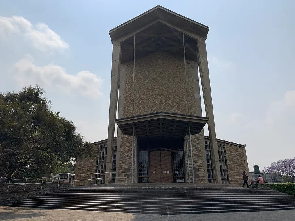 Cathedral of the Holy Cross, Lusaka — 1/1